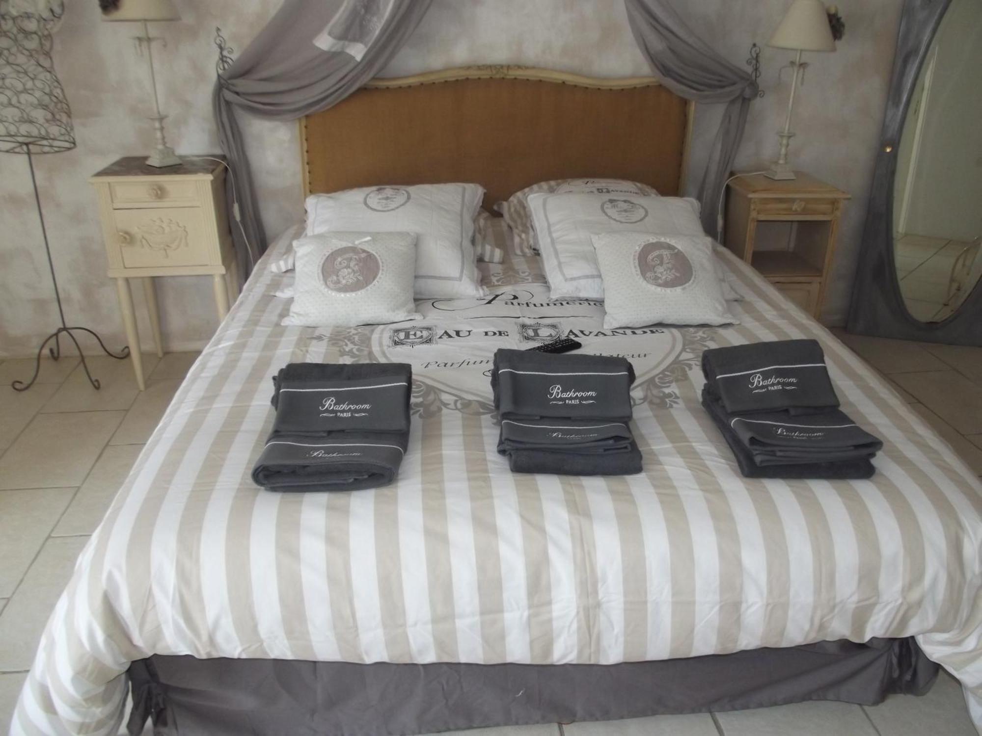 Bed and Breakfast Le Moulin De Sonnailles Cabriès Pokoj fotografie